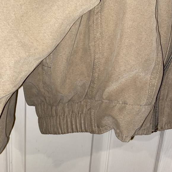 🌼BOAST jacket - Picture 4 of 5